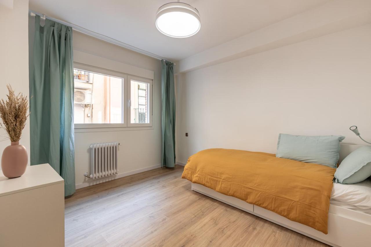 Amplio, Nuevo Y 100% Accesible // Center Apartment